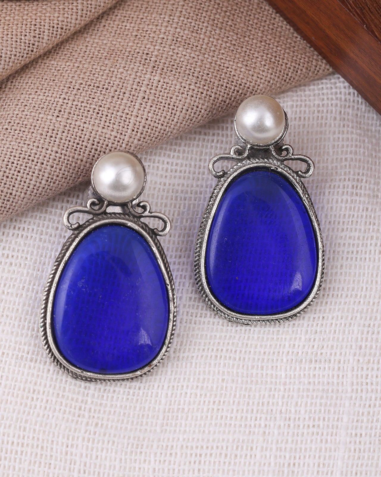 Tasha Stud Earrings - wxo