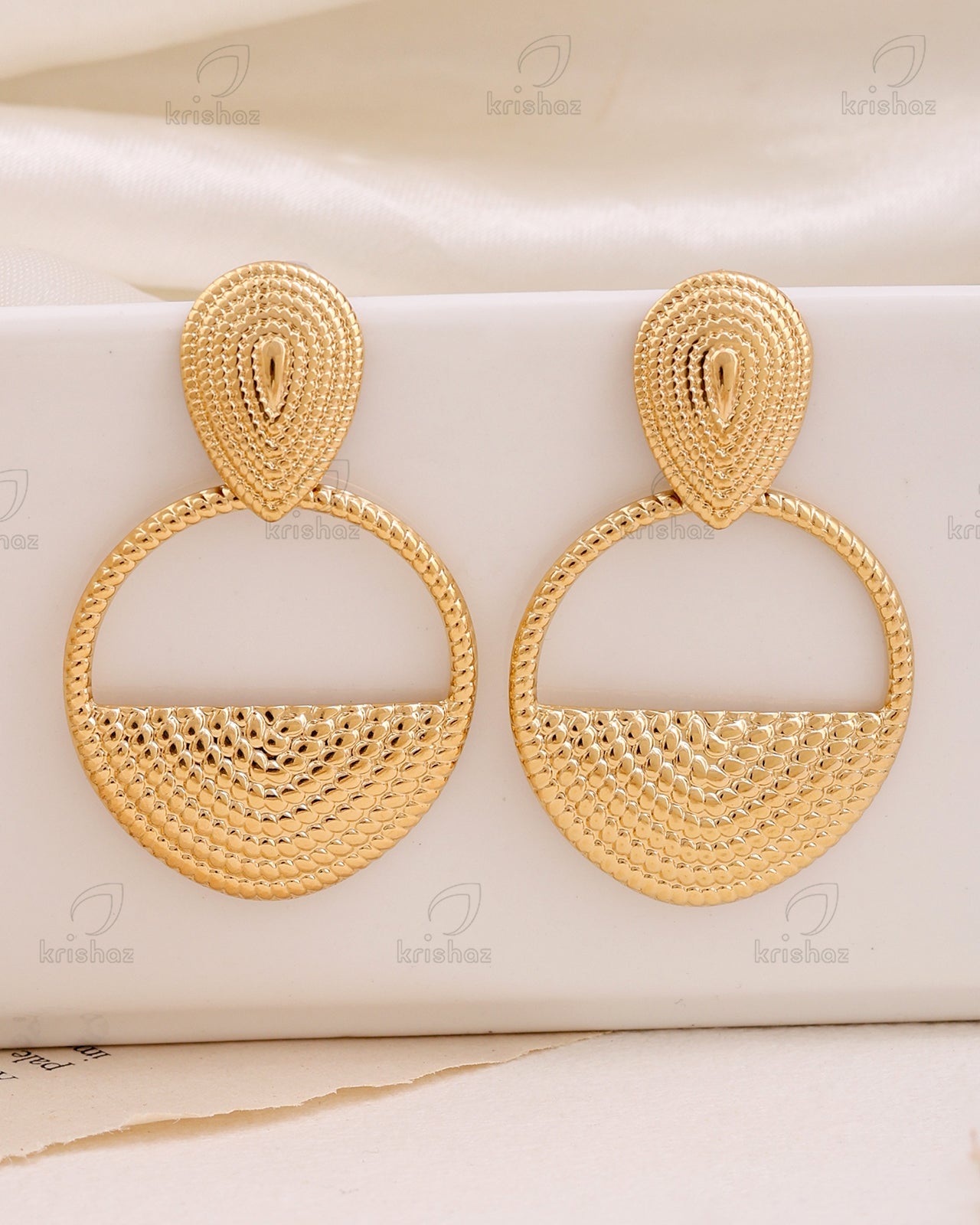 Penelope Fashionable Dangler Earrings