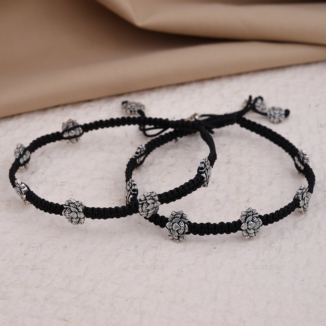 Kamal Thread Anklets