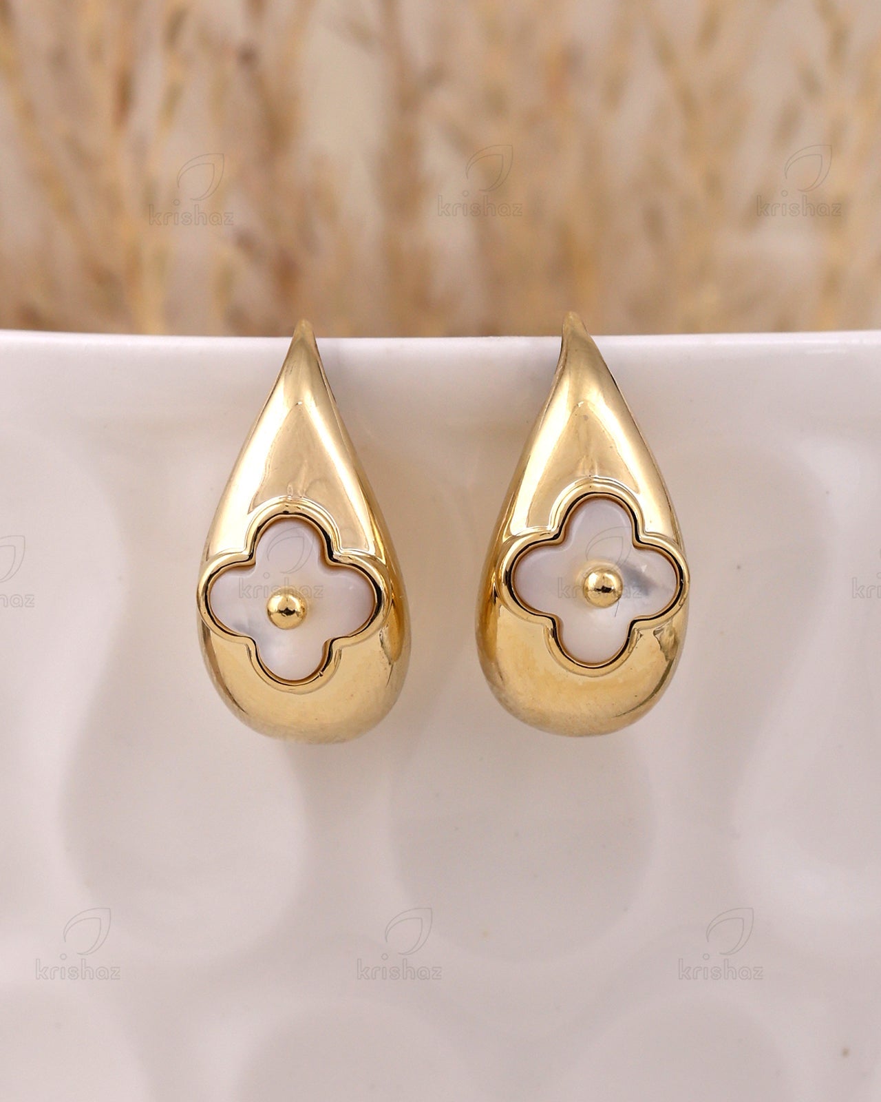 River Fashionable Dangler Earrings