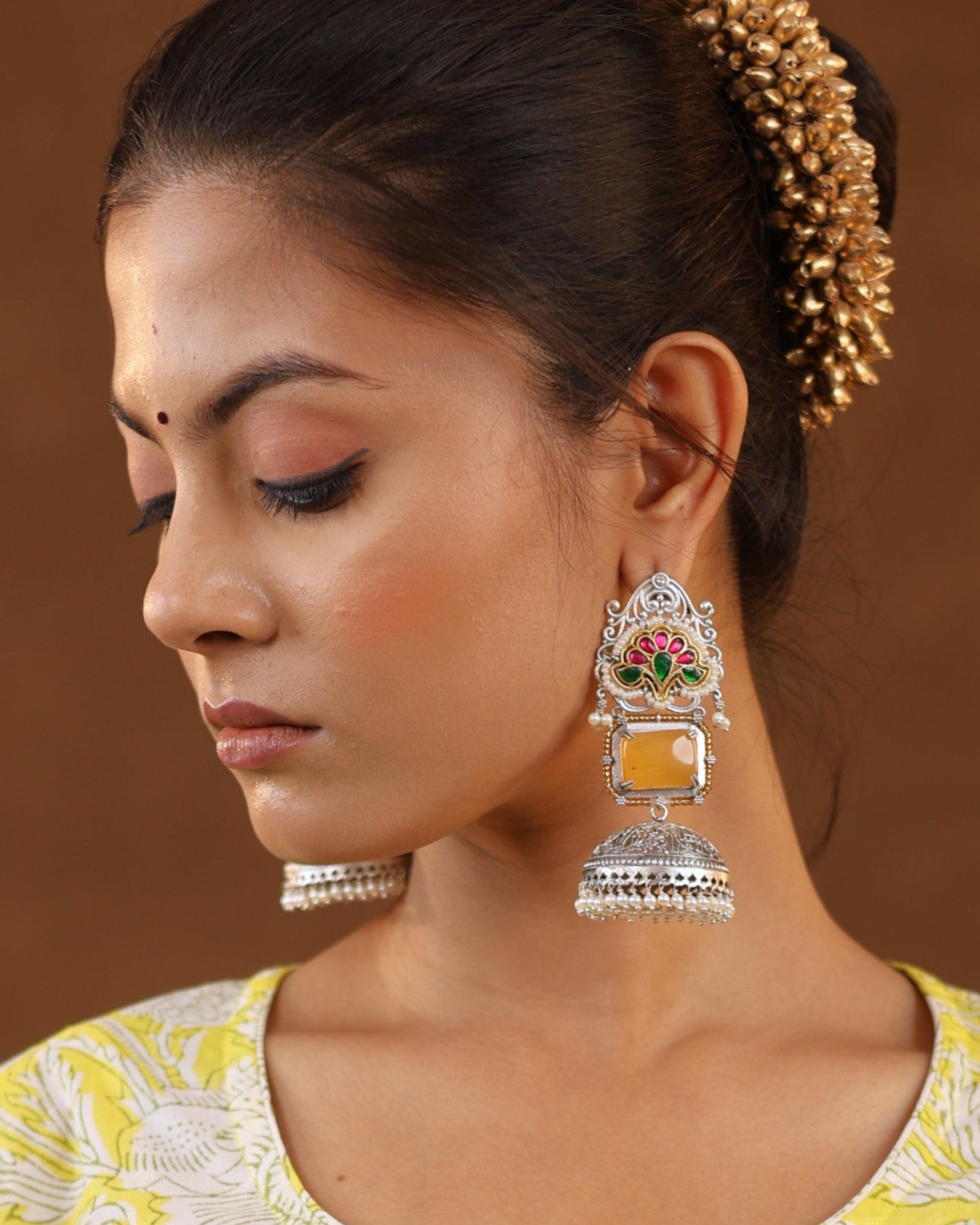 Saanvi Jhumki Earrings