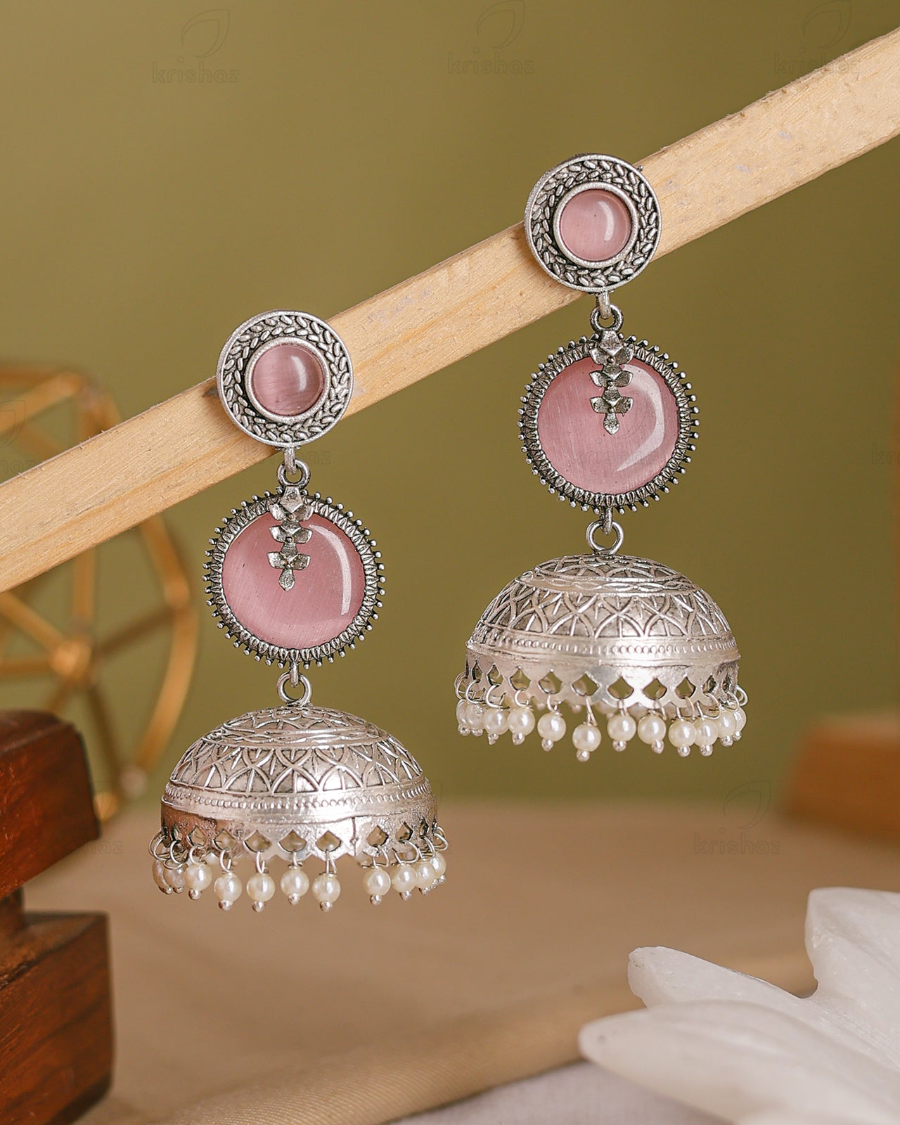 Pratha Jhumki Earrings