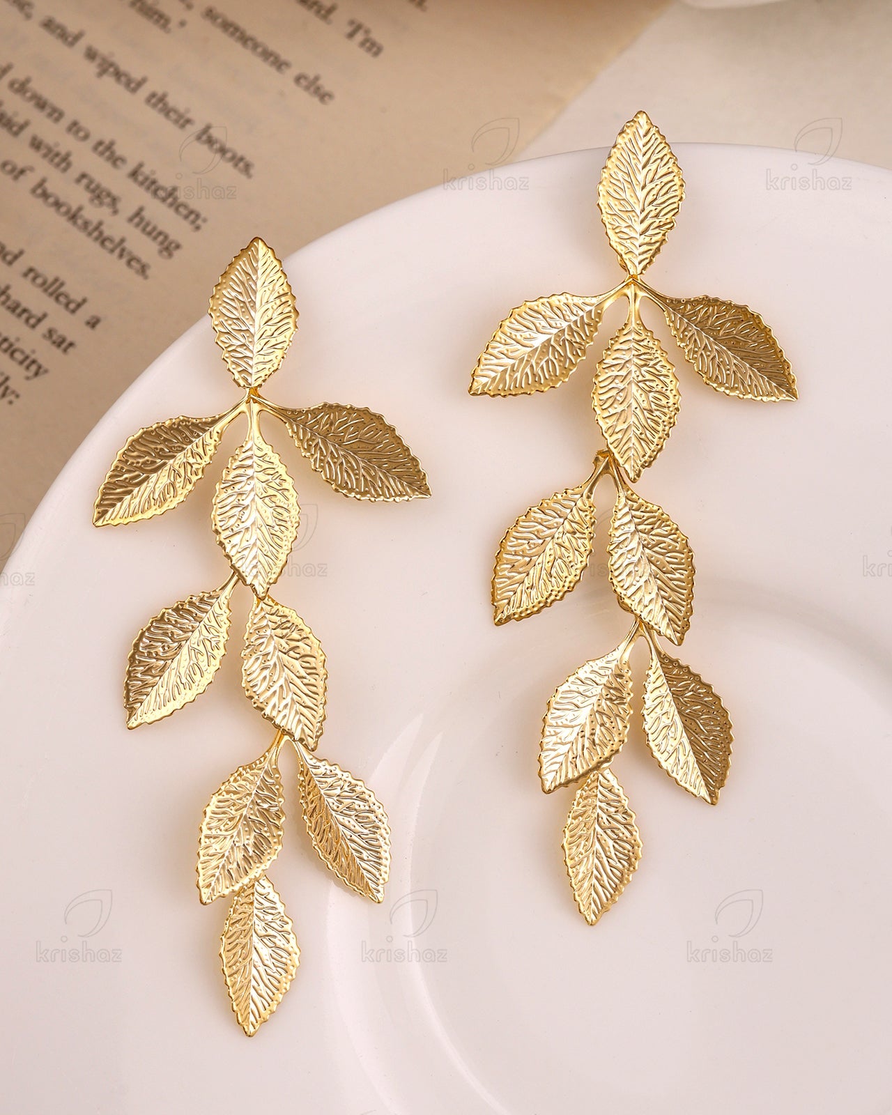 Cynthia Fashionable Dangler Earrings