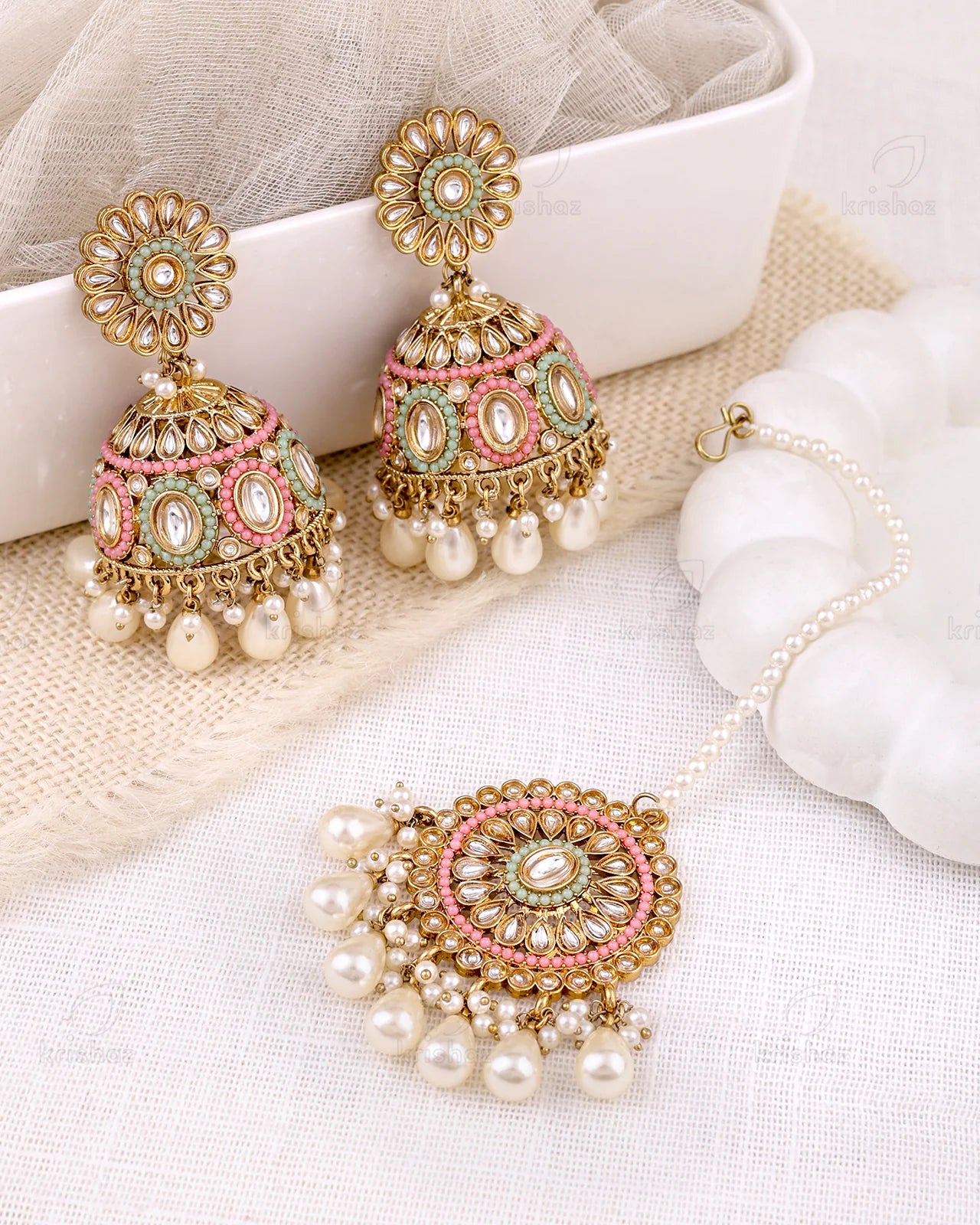Samira Pakistani Kundan Jhumki Earrings With Mangtika