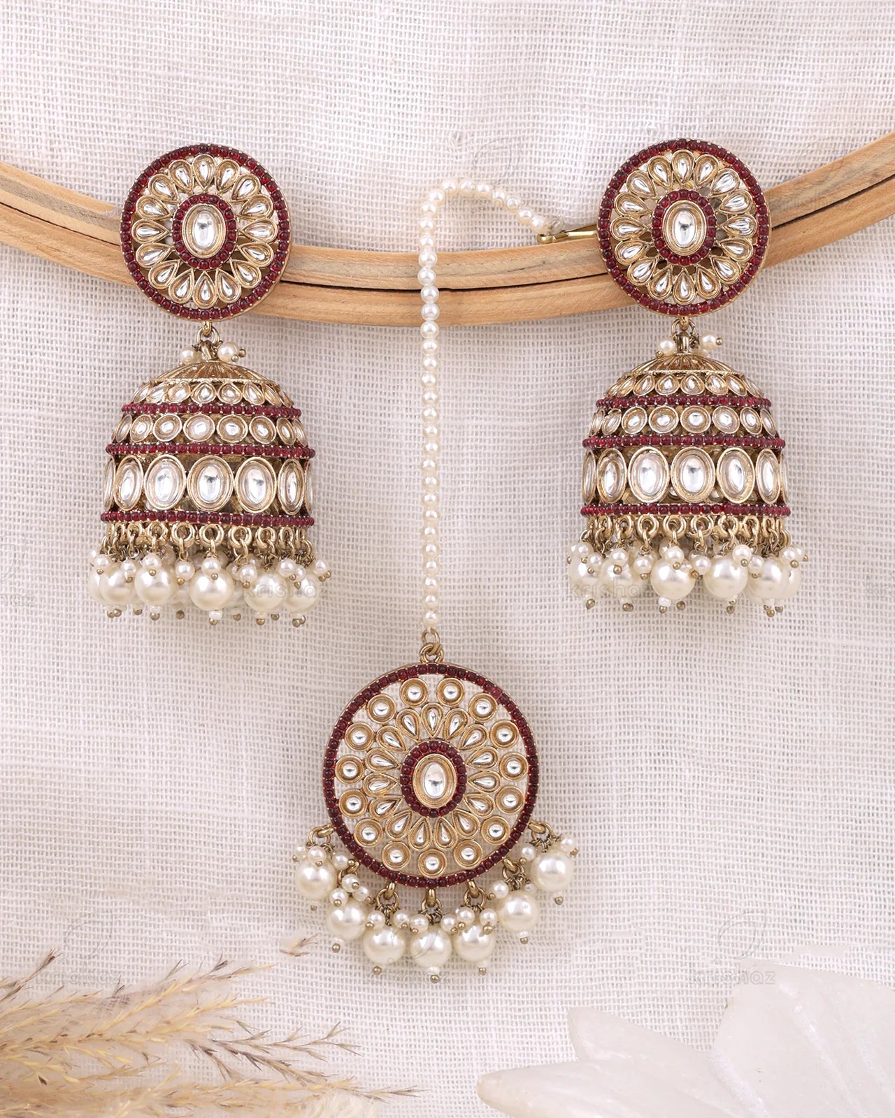 Anabia Pakistani Kundan Jhumki Earrings With Mangtika
