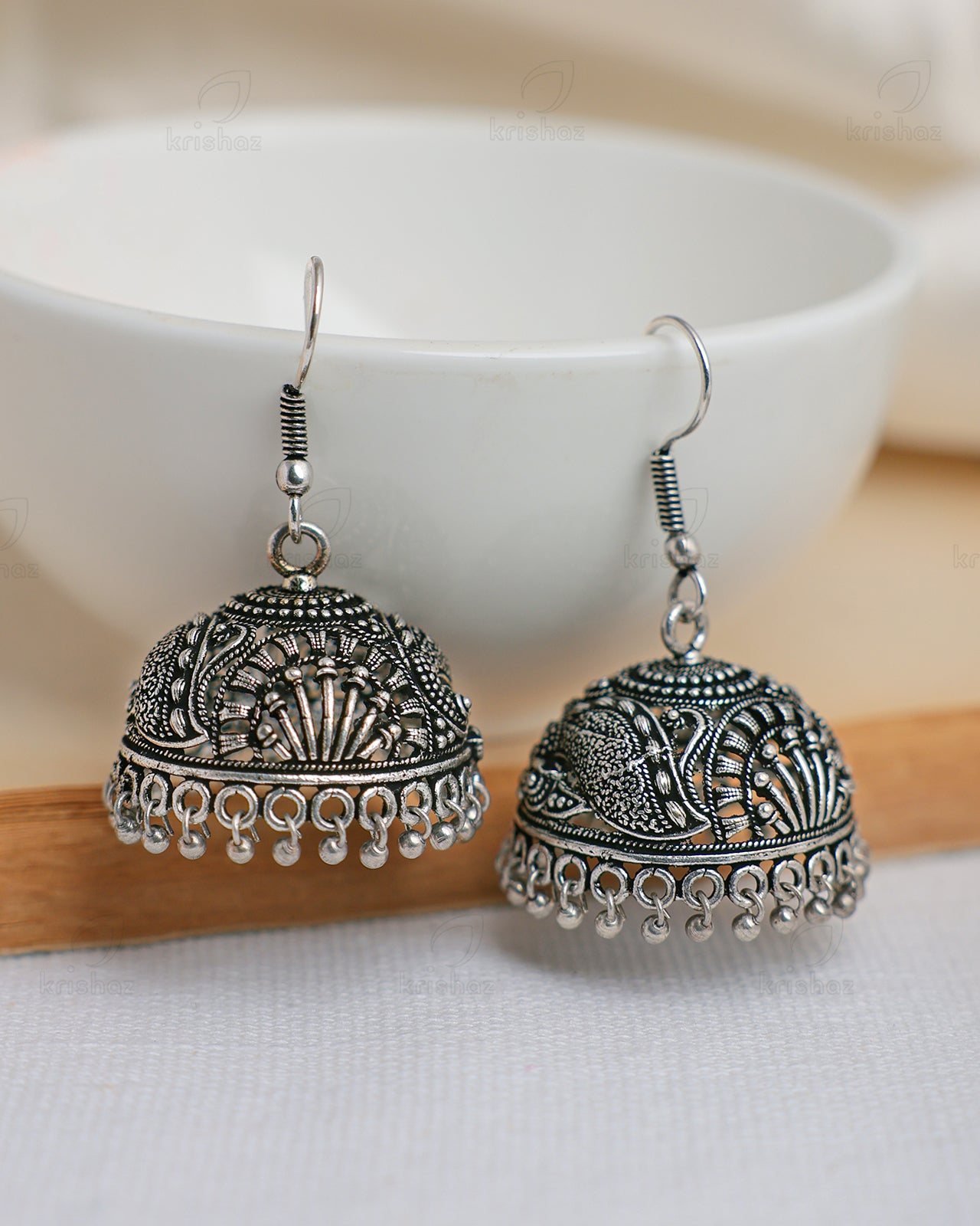 Isha Jhumki Earrings