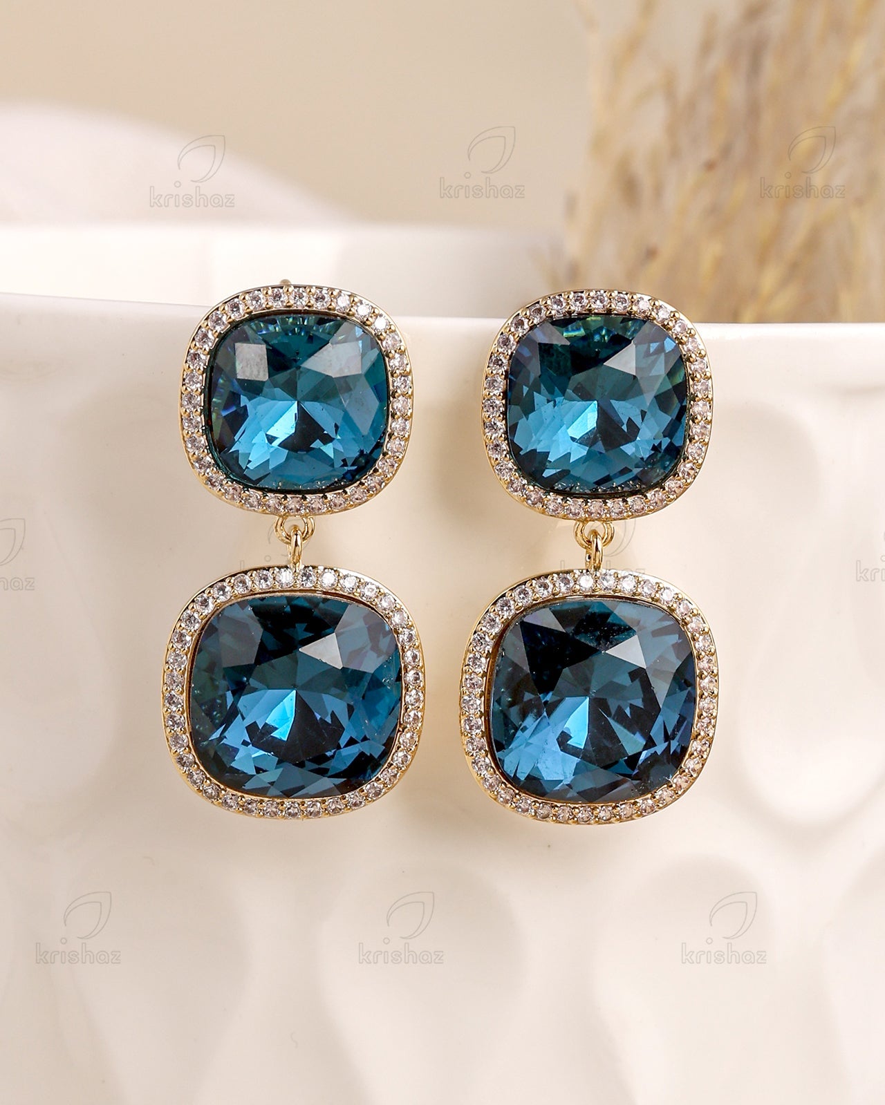 Nina Fashionable Dangler Earrings