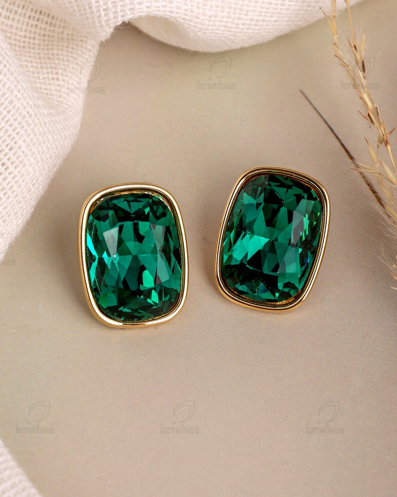 Genesis Fashionable Stud Earrings