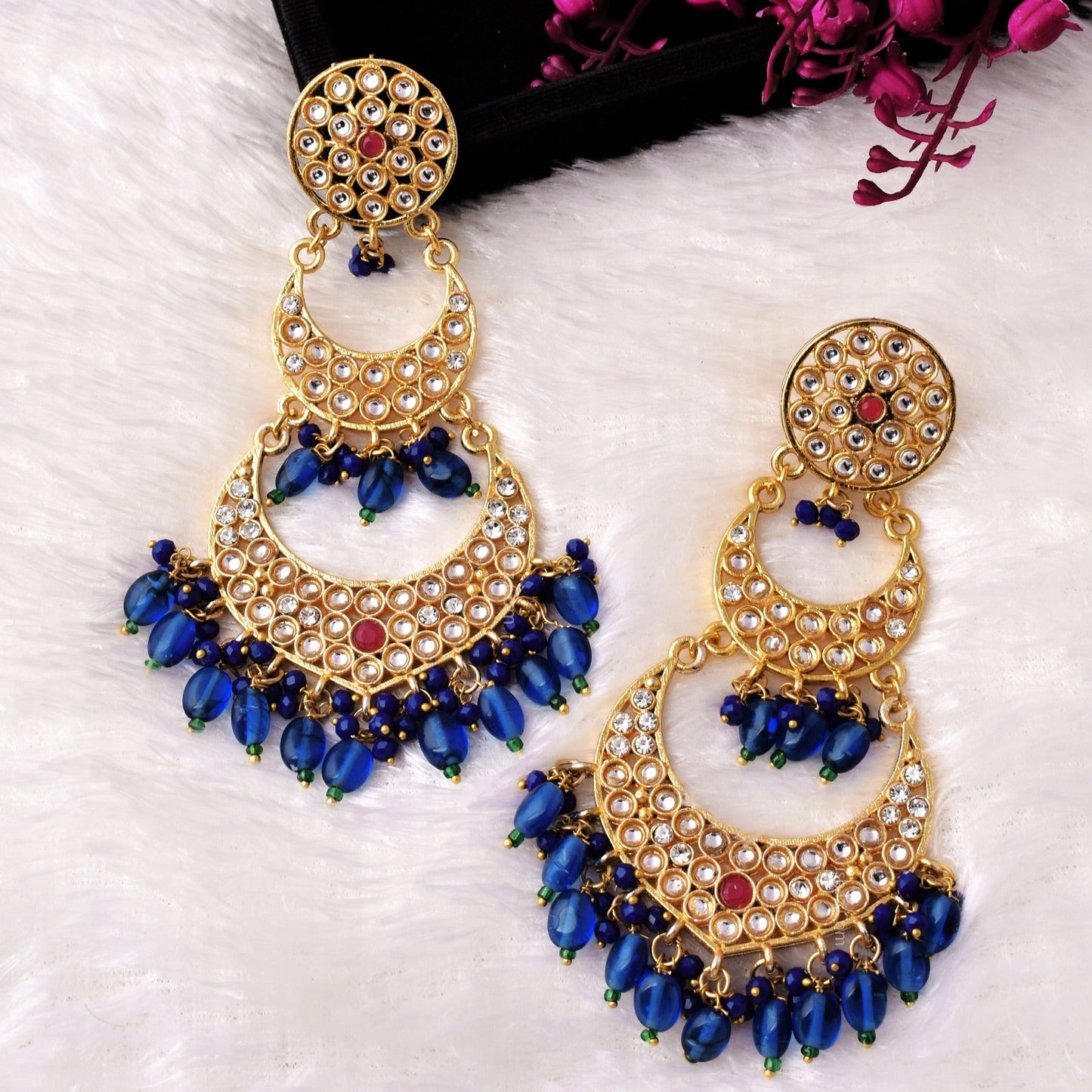 Swarnika Chaand Baali Earrings