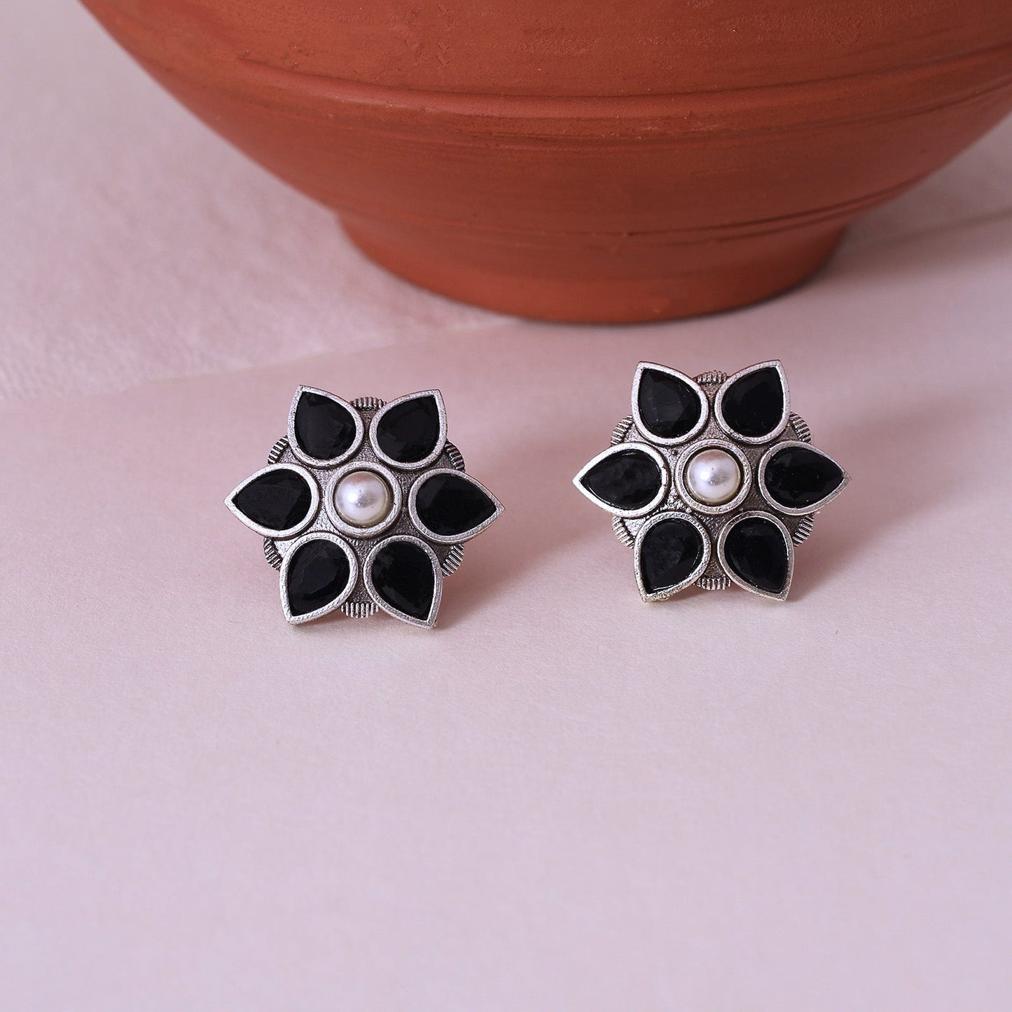 Nishi Stud Earrings