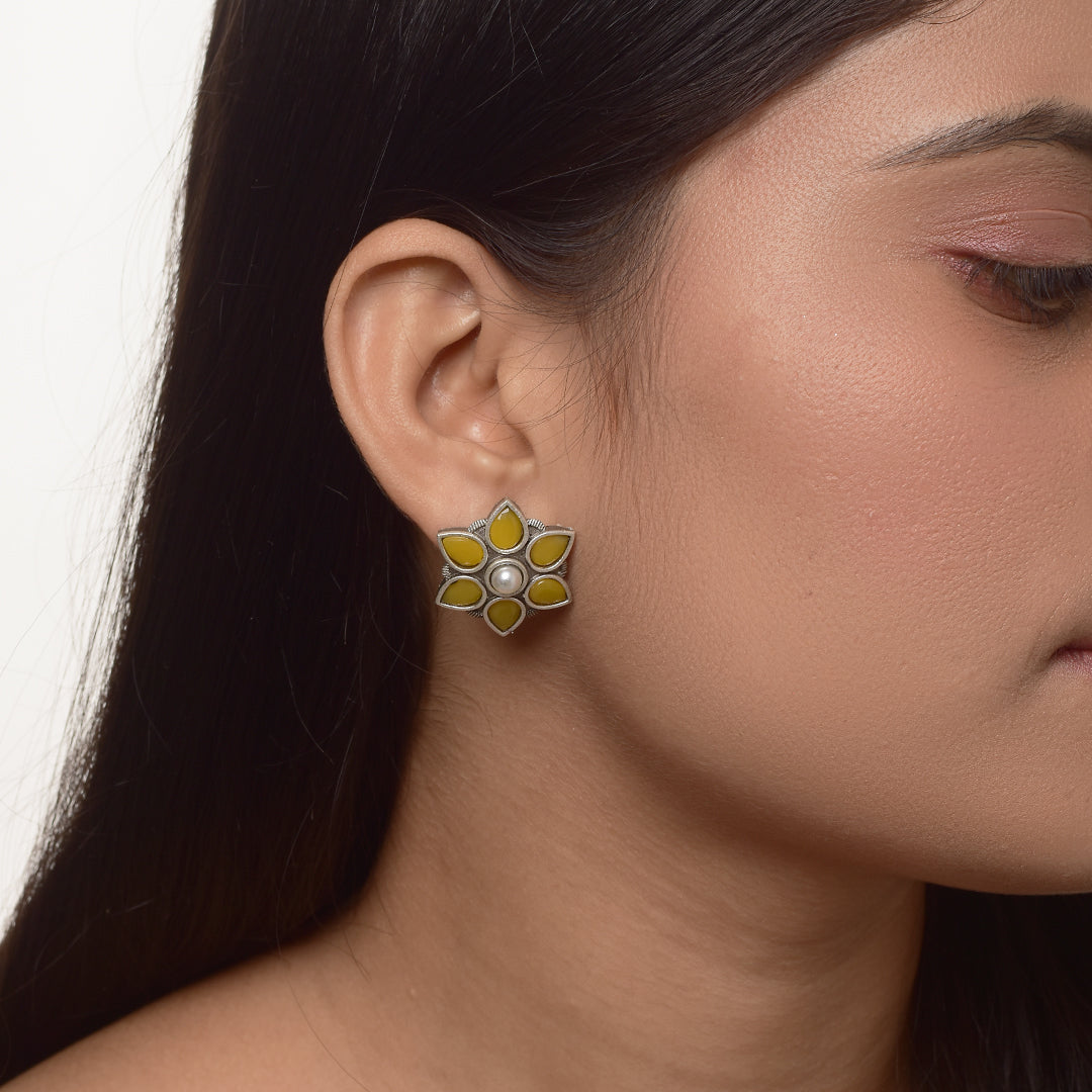 Nishi Stud Earrings