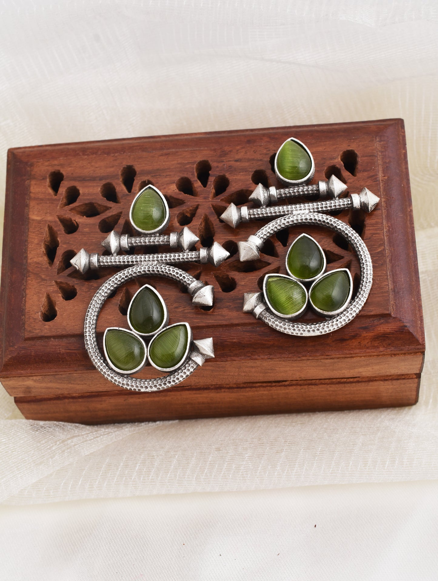 Aadhya Circular Stud Earrings - wxo