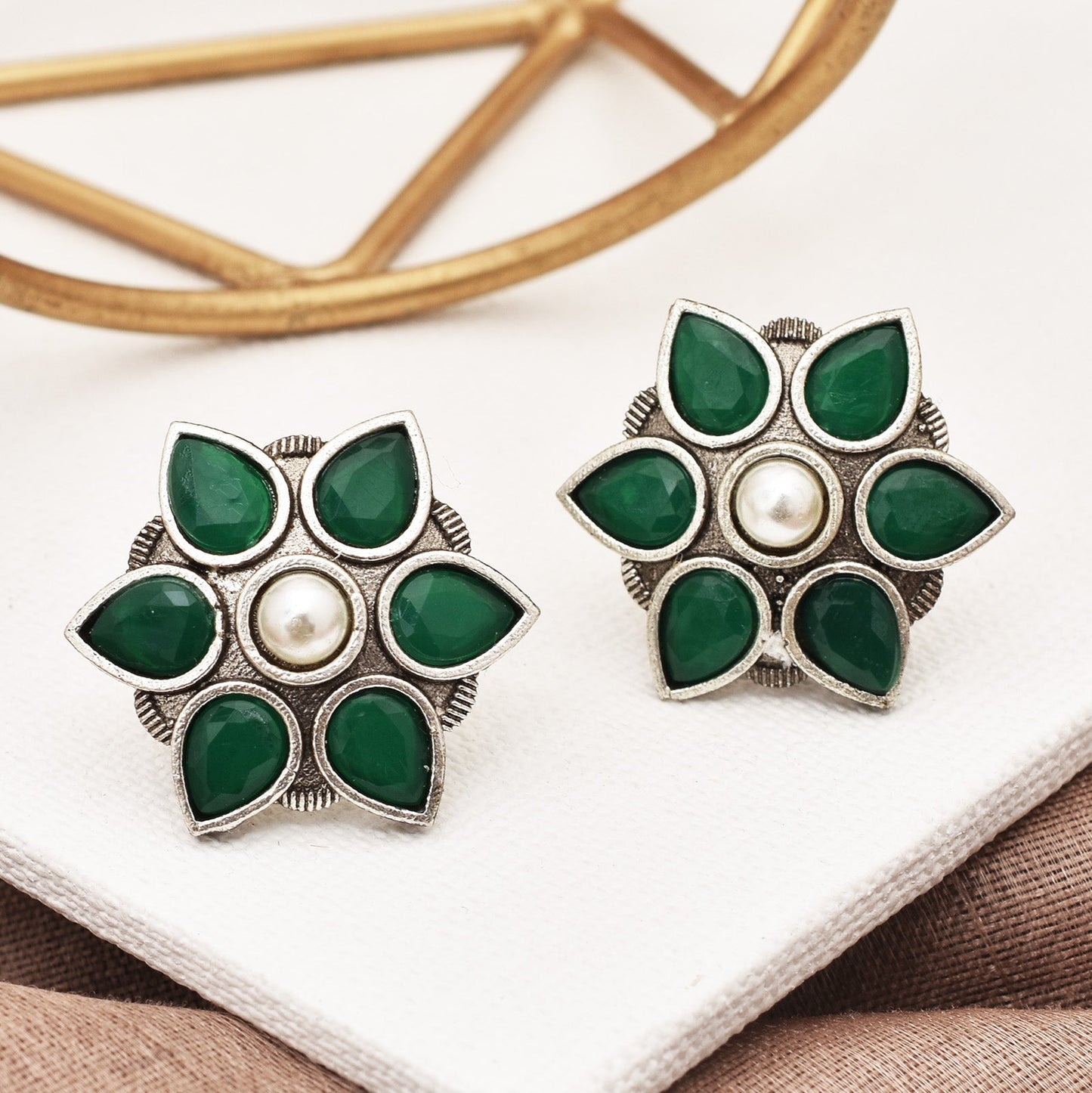 Nishi Stud Earrings