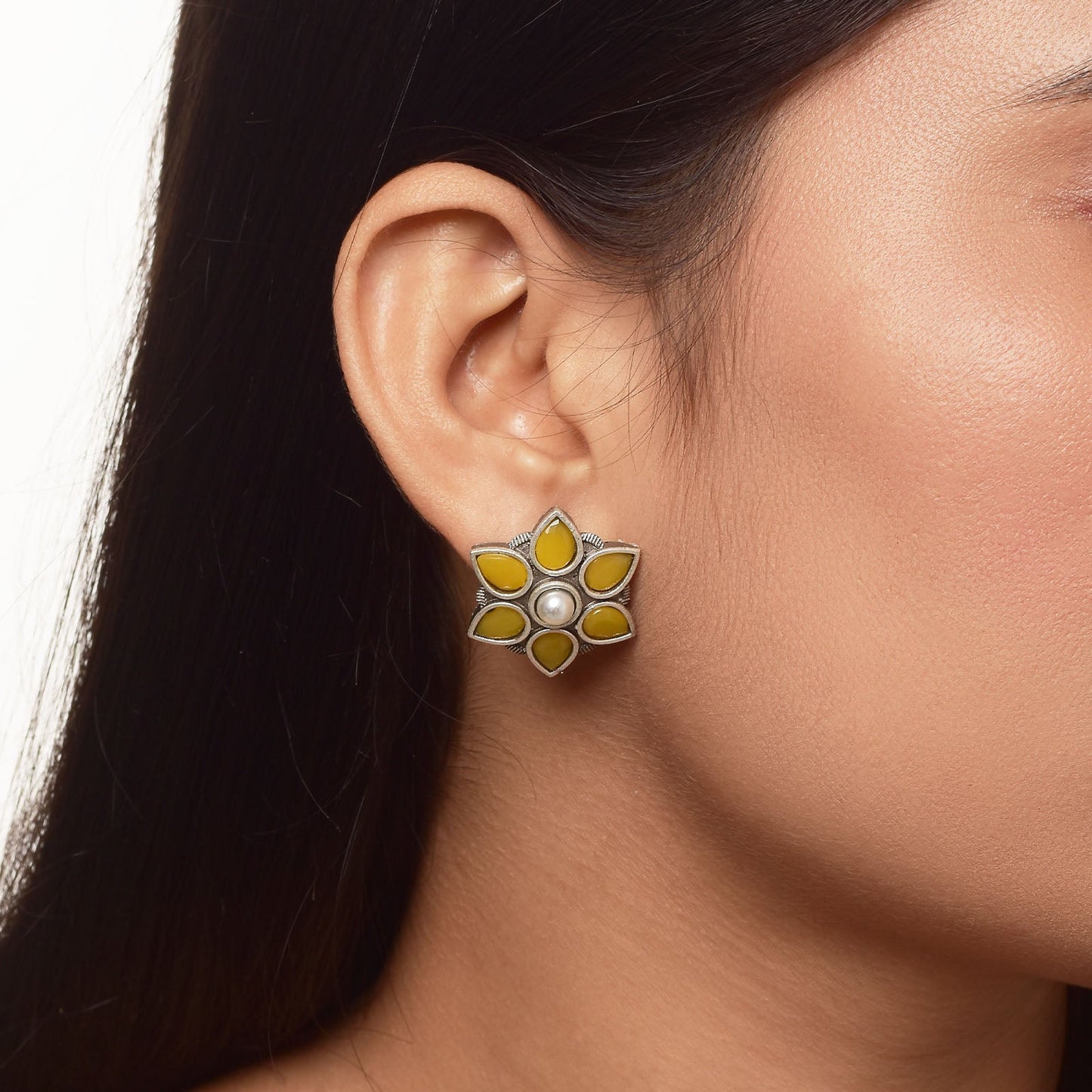 Nishi Stud Earrings