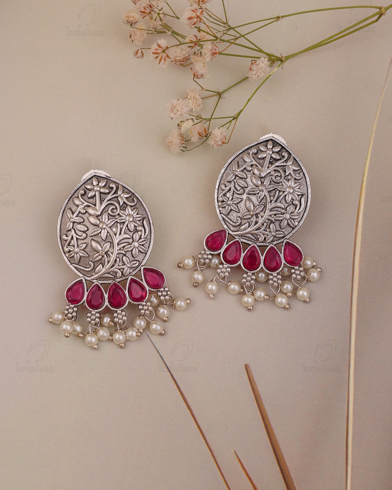 Aarzoo Stud Earrings