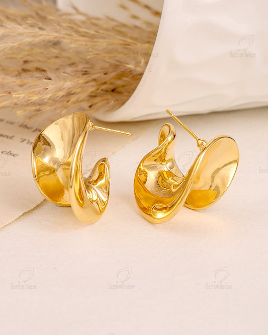 Tessa Fashionable Stud Earrings