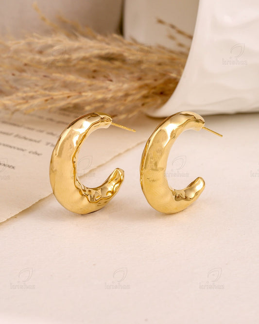 Crescent Fashionable Stud Earrings