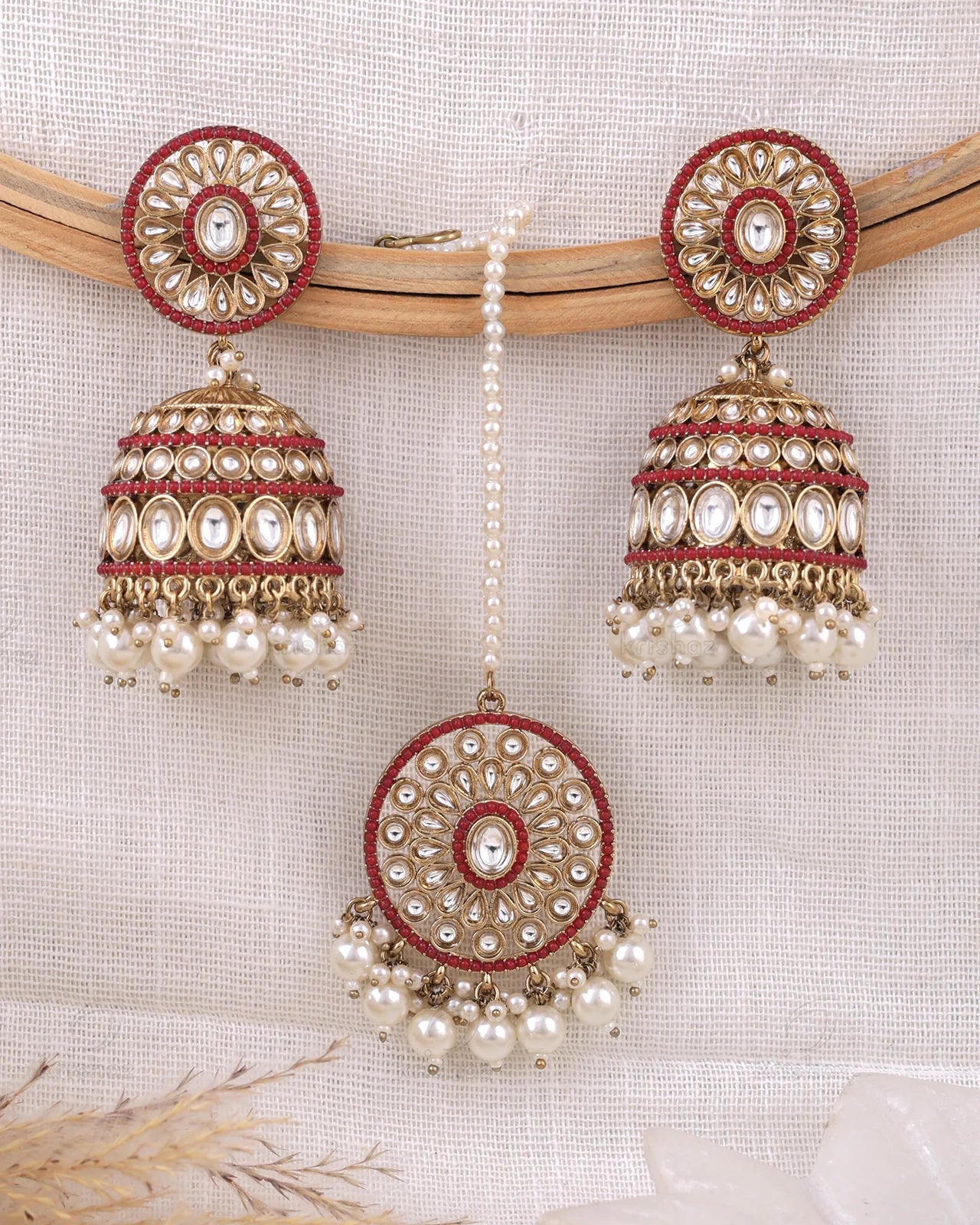 Anabia Pakistani Kundan Jhumki Earrings With Mangtika
