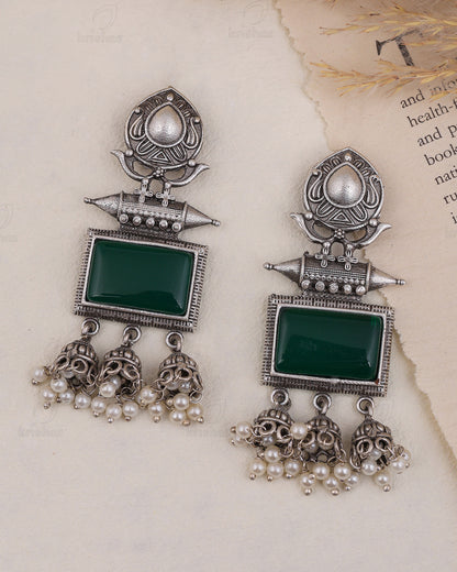 Maanya Dangler Earrings - wxo