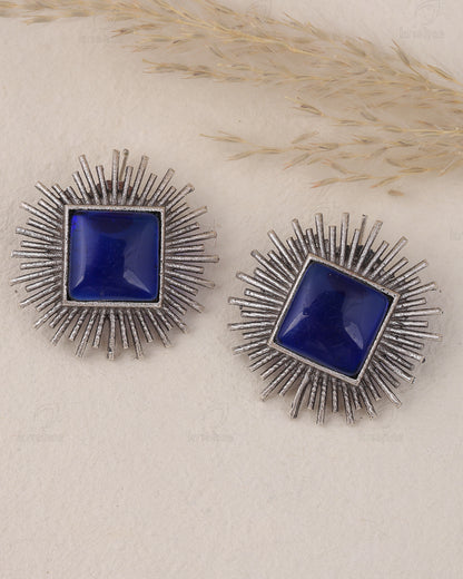 Aditya Stud Earrings - wxo