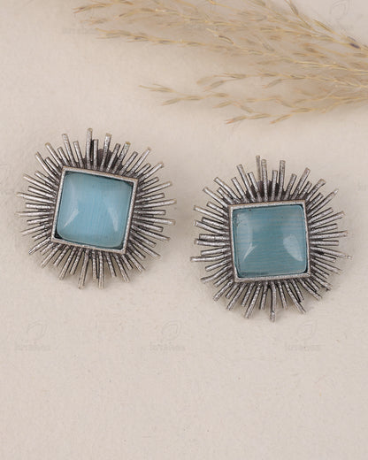 Aditya Stud Earrings - wxo