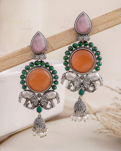 Samiksha Dangler Earrings - wxo