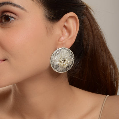 Aashna Studs Earrings