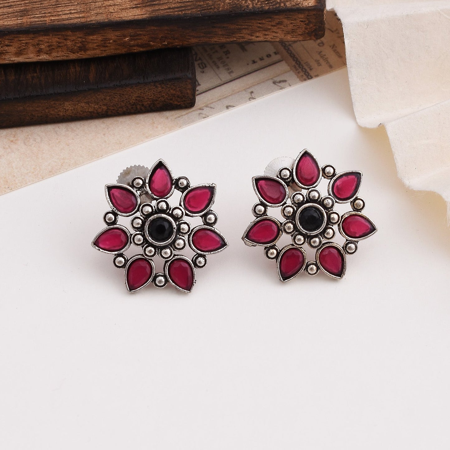 Avneet Floral Stud Earrings