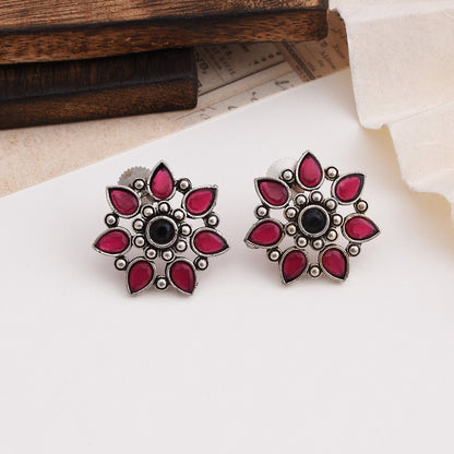 Avneet Floral Stud Earrings