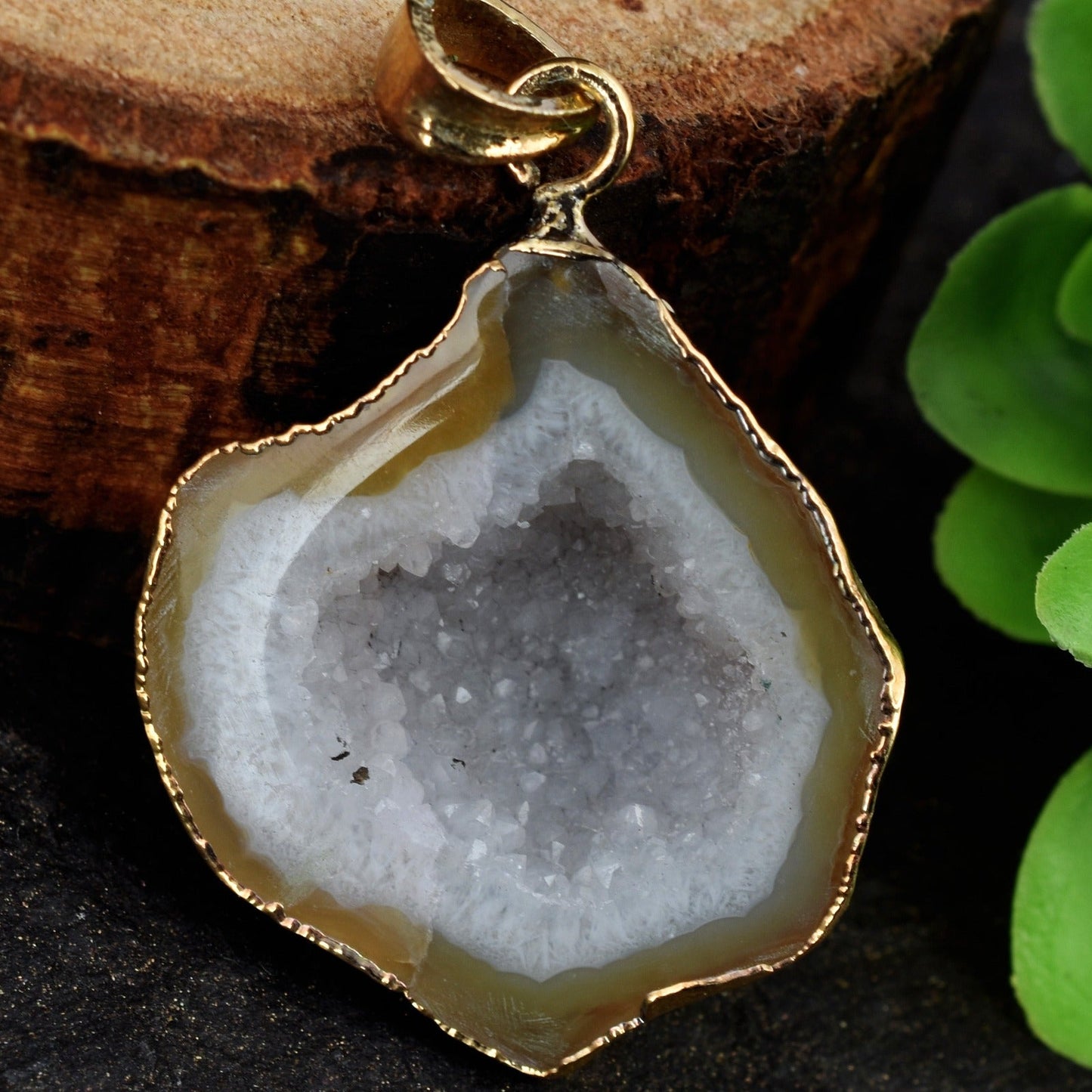 Natural Stone Pendant Natural Stone Pendant Charm With Figure 8 Chains