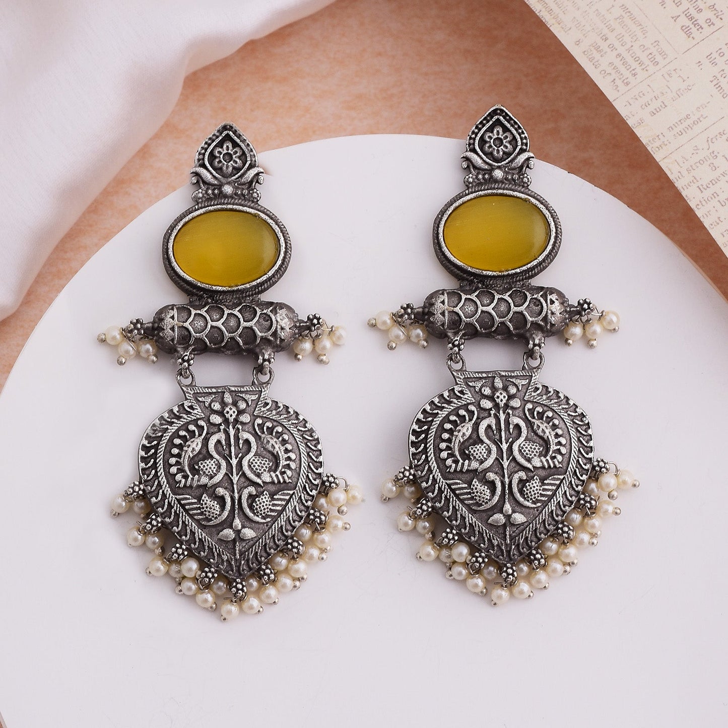 Kadambari Dangler Earrings - wxo