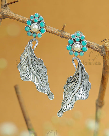 Lisa Leaf Dangler Earrings