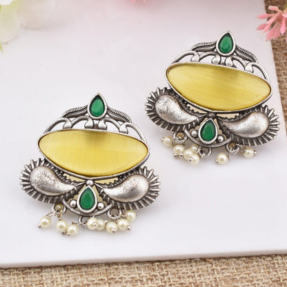 Varsha Stud Earrings