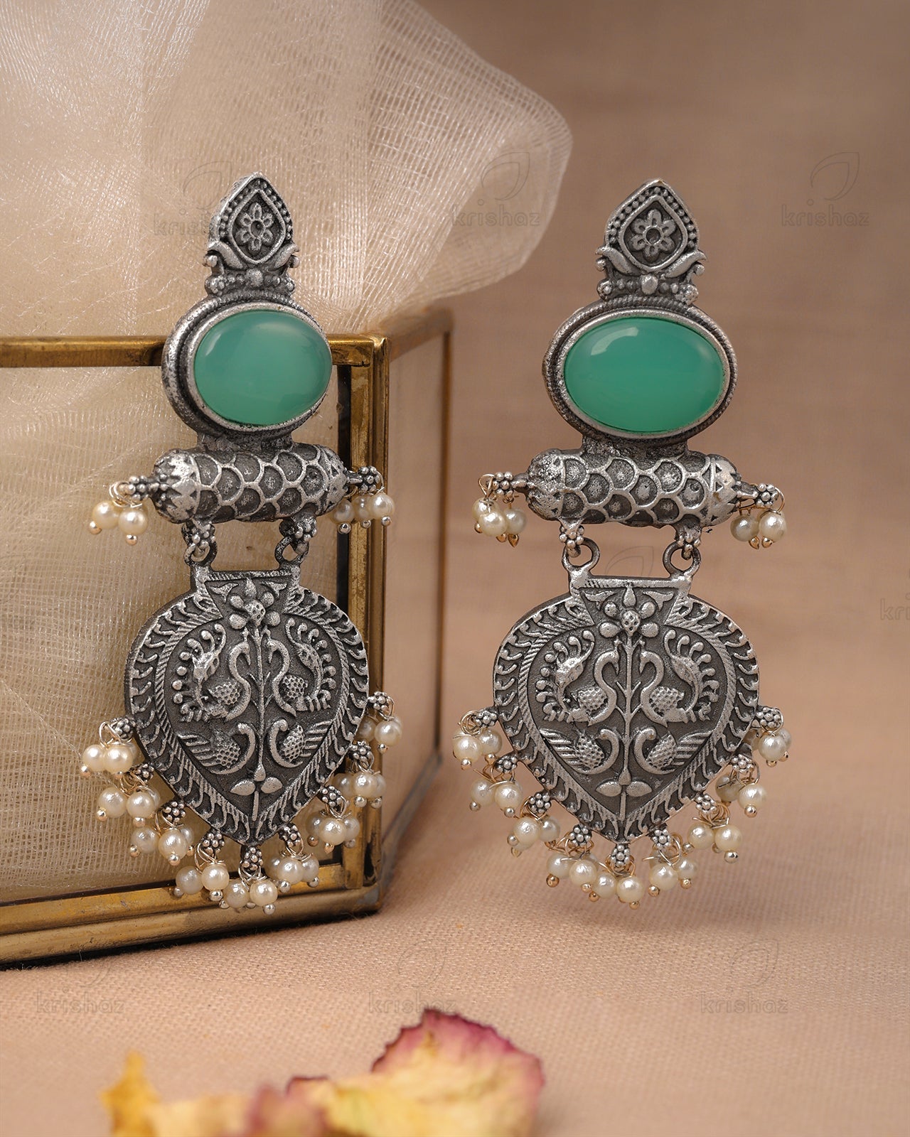 Kadambari Dangler Earrings - wxo