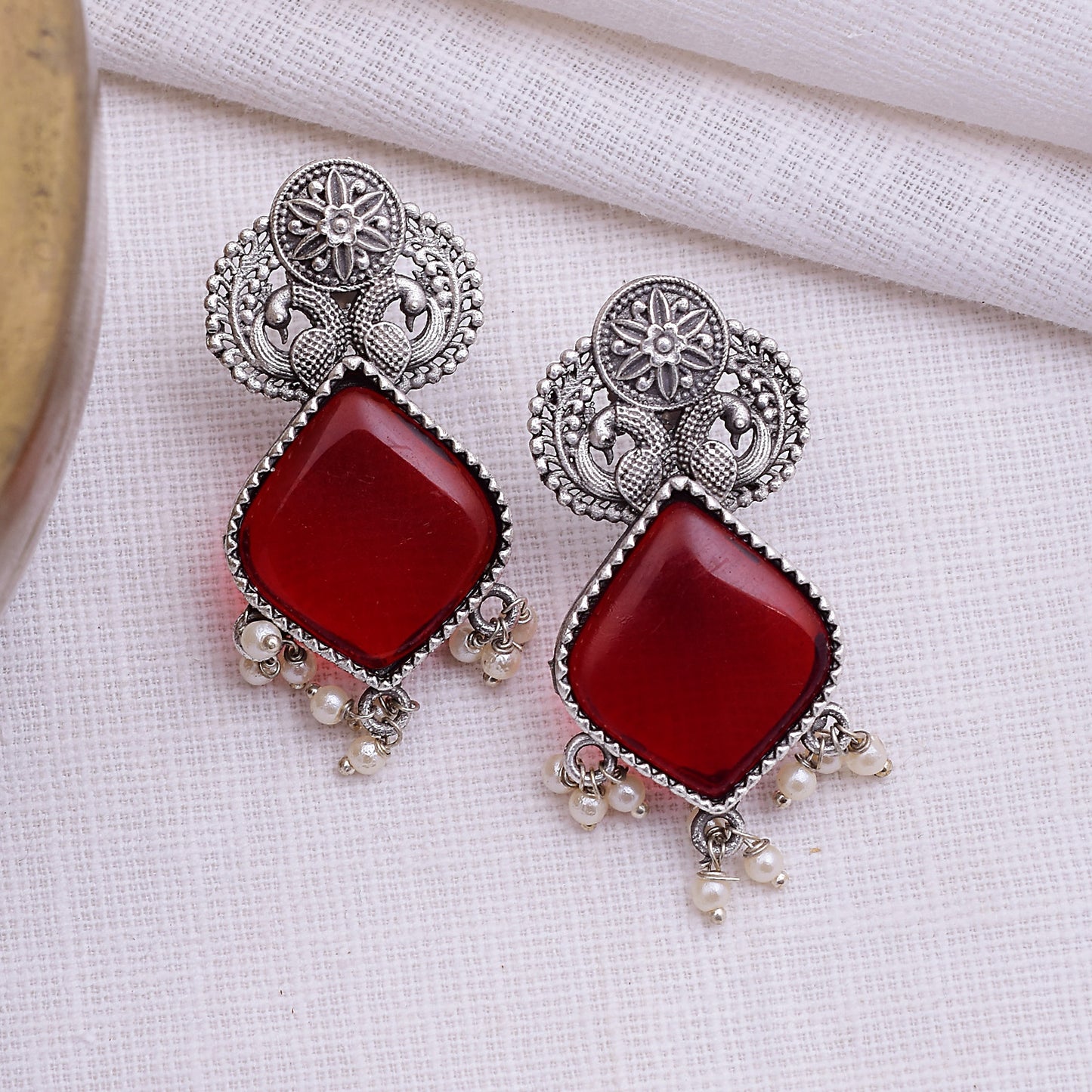 Ragini Stud Earrings - wxo