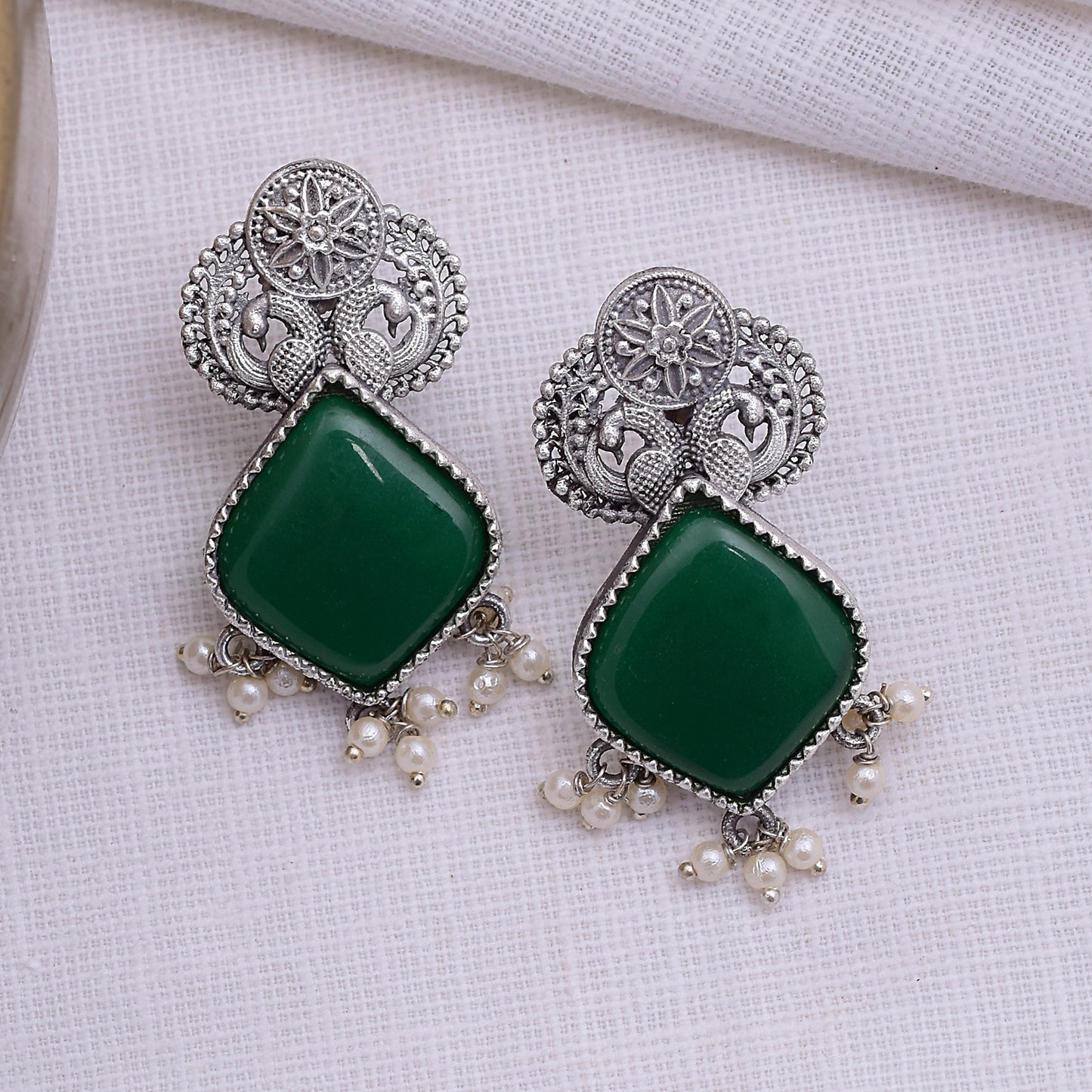 Ragini Stud Earrings - wxo